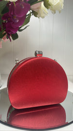 Ash Red Clutch