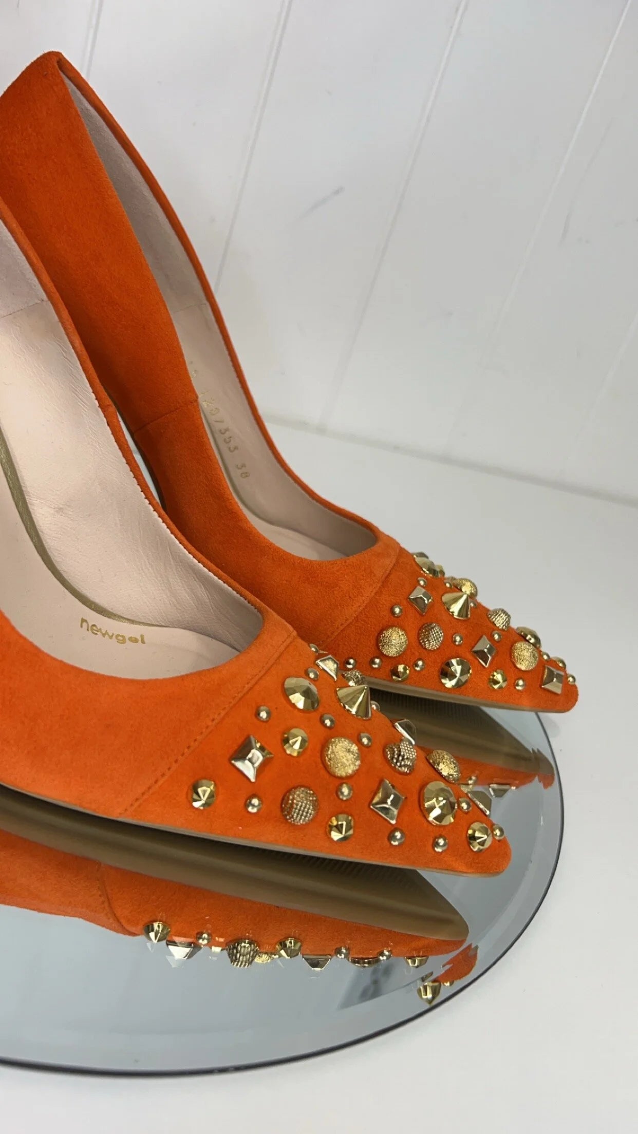 Lodi Orange Court Gold Studs