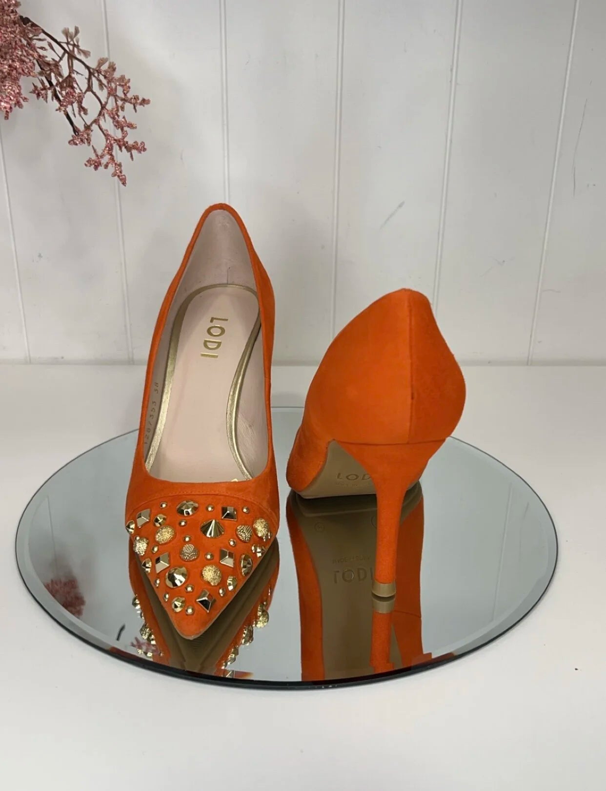 Lodi Orange Court Gold Studs