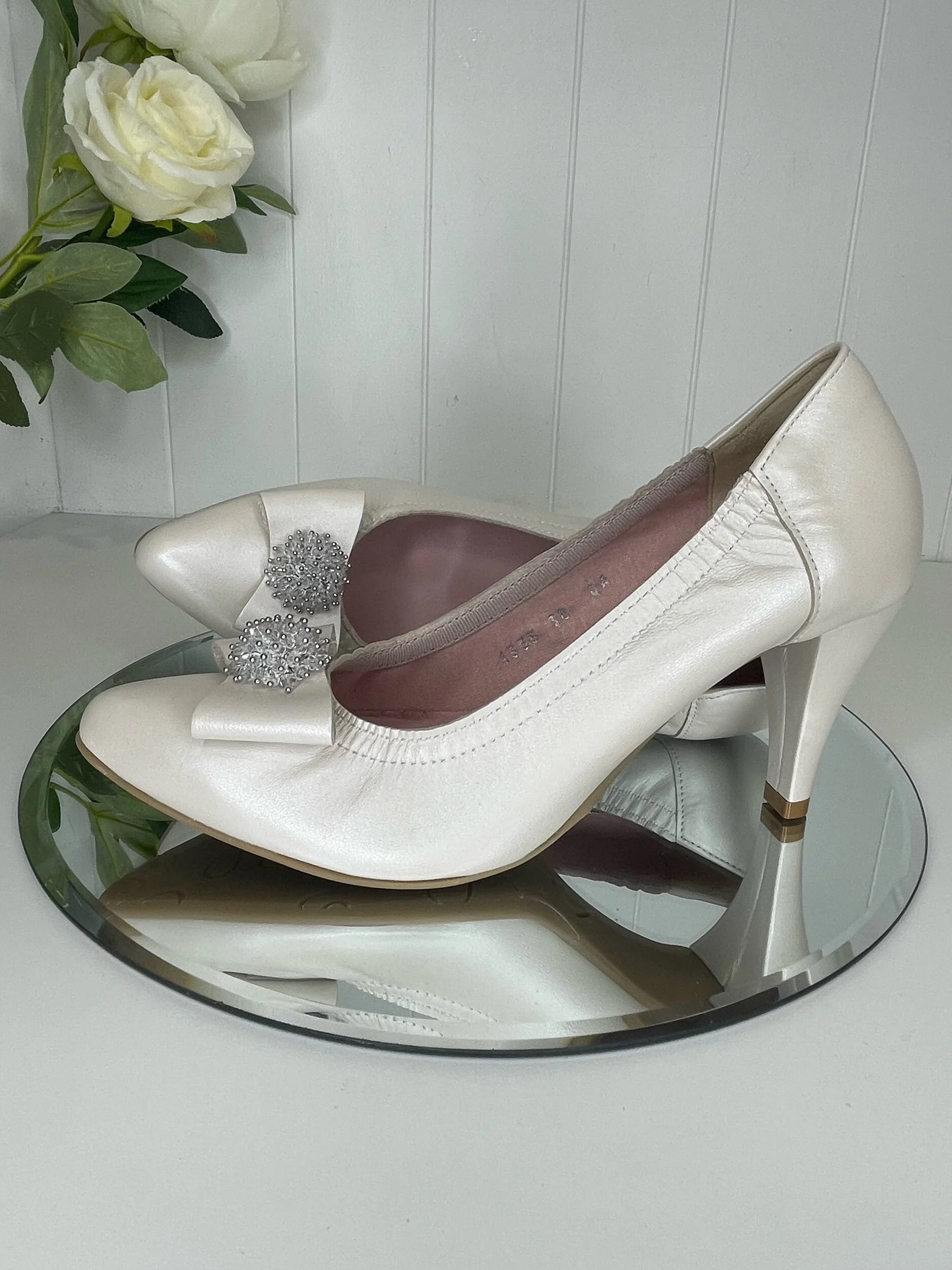 Le Babe Cream High Heel Court Shoe