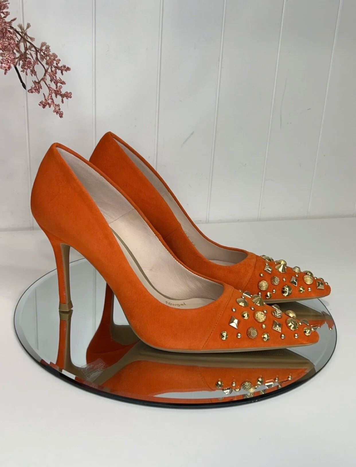 Lodi Orange Court Gold Studs