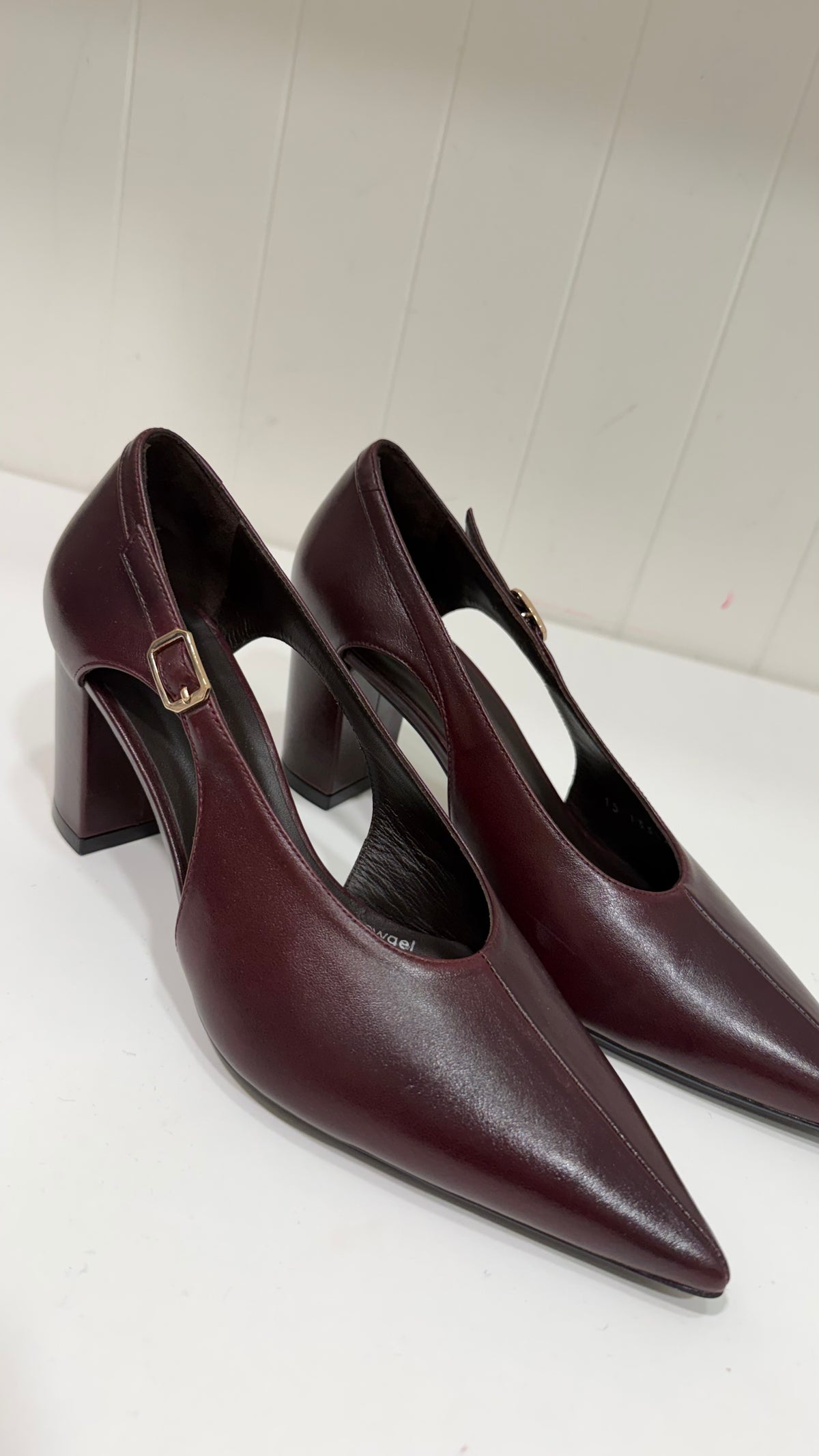 Lodi Nelson Wine Block Court Heel