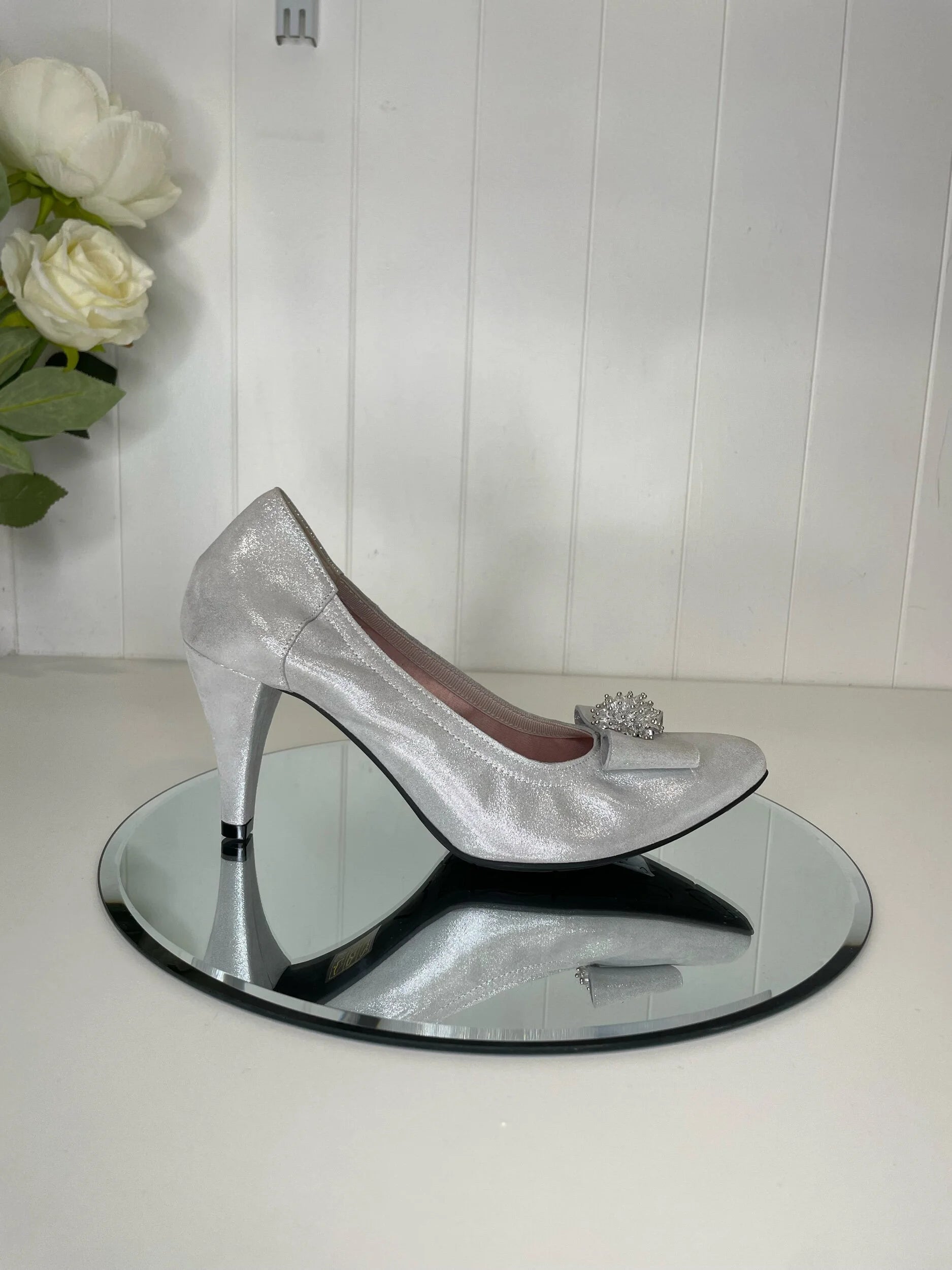 Le Babe Silver Grey High Court Shoe