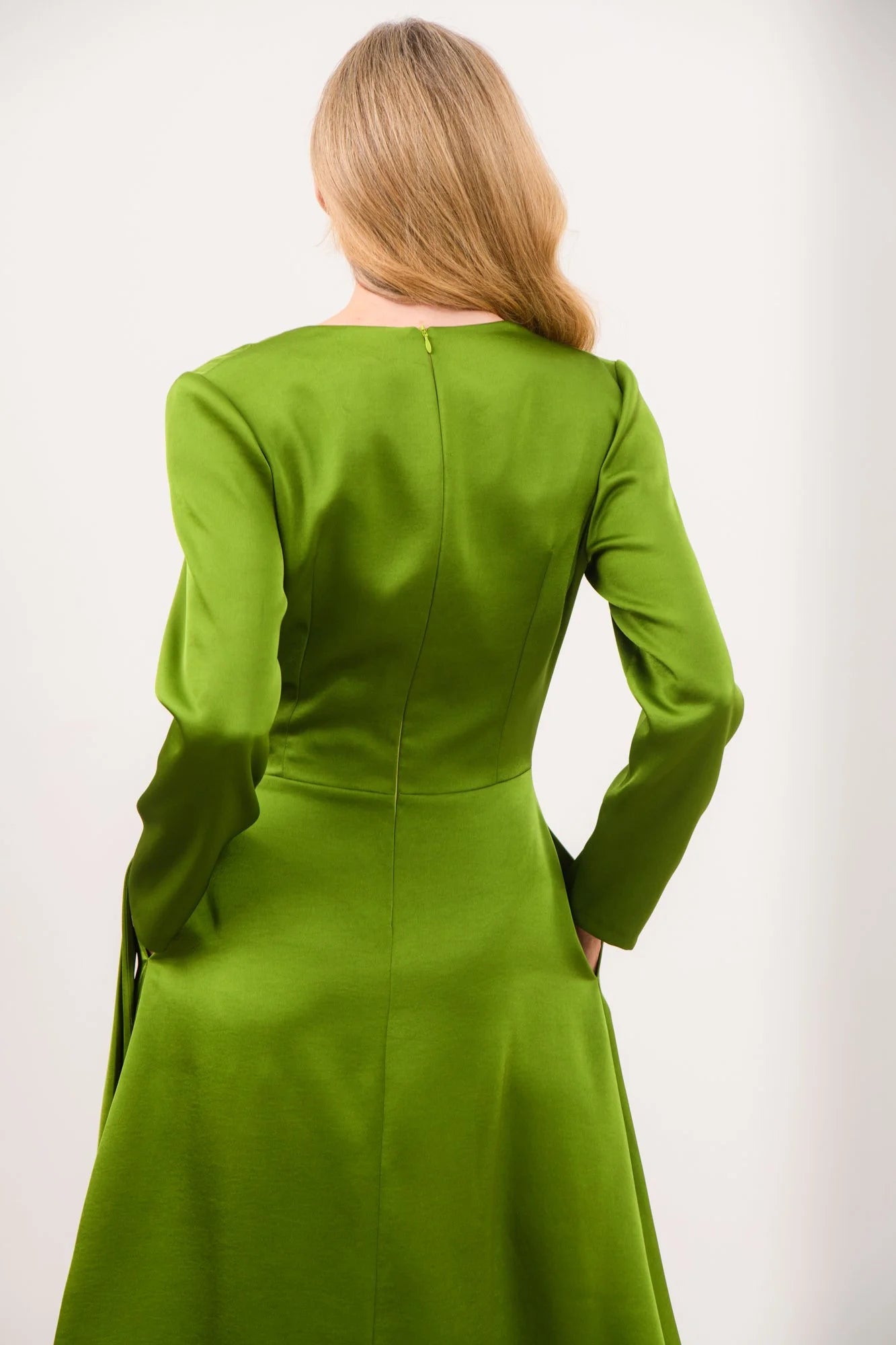 Kamilla Long-Sleeve Dress in Forest Green