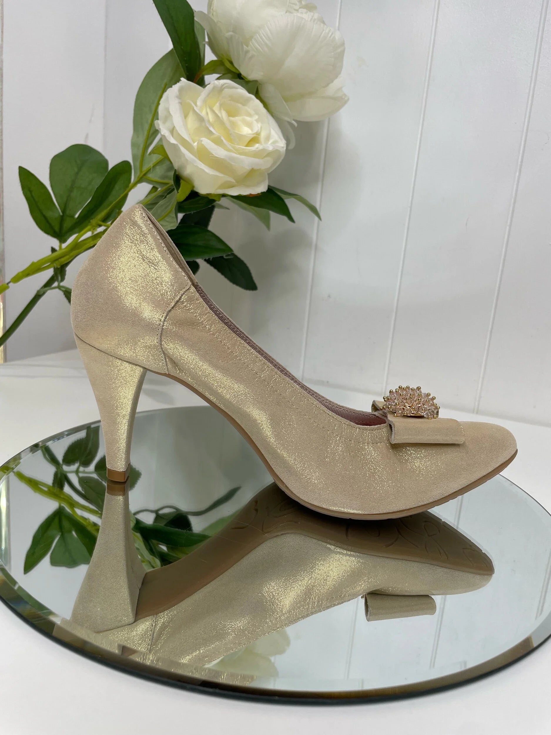 Le Babe Gold High Heel Court Shoe