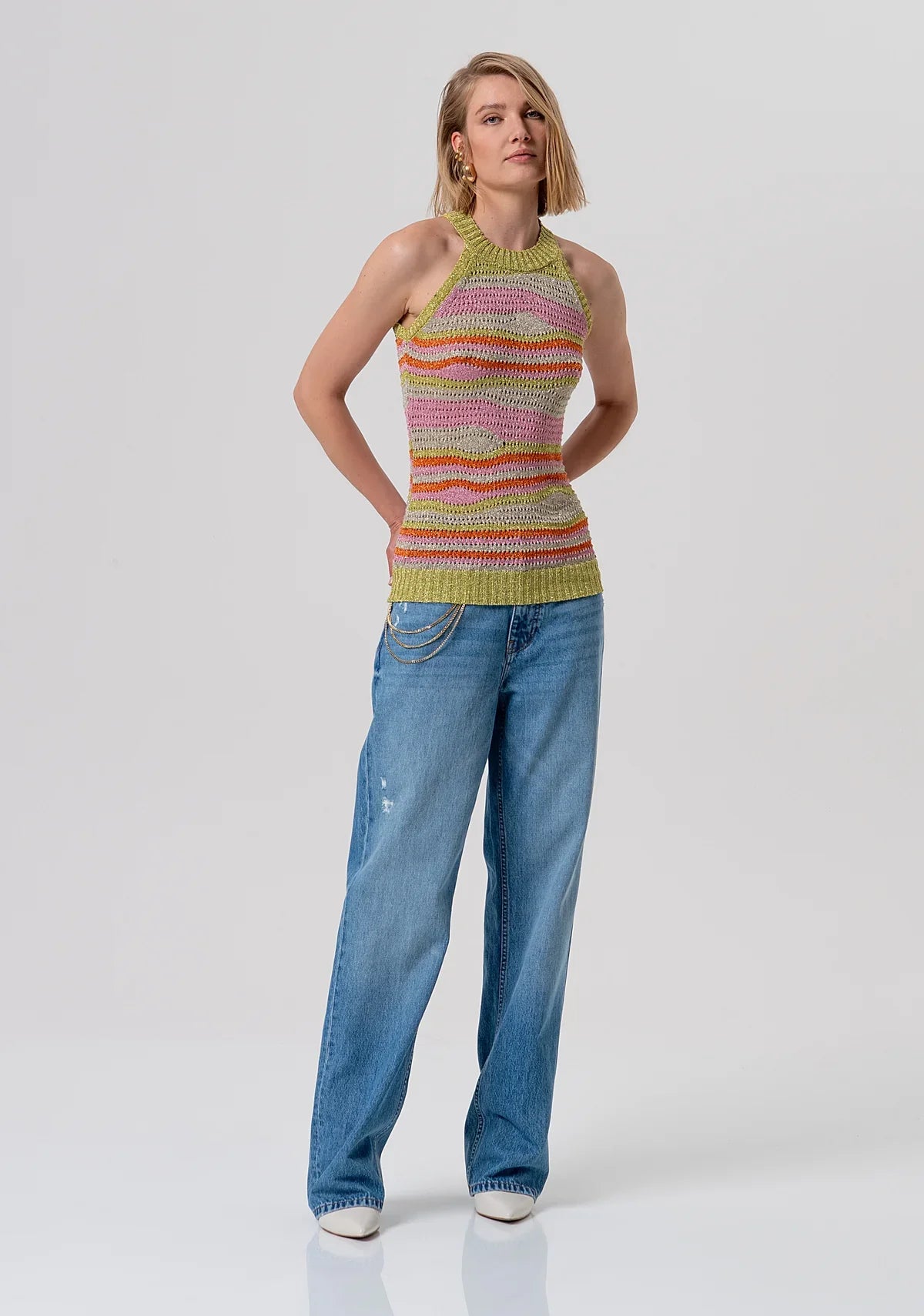 Mid-Wash Wide Leg Jean With Cuff