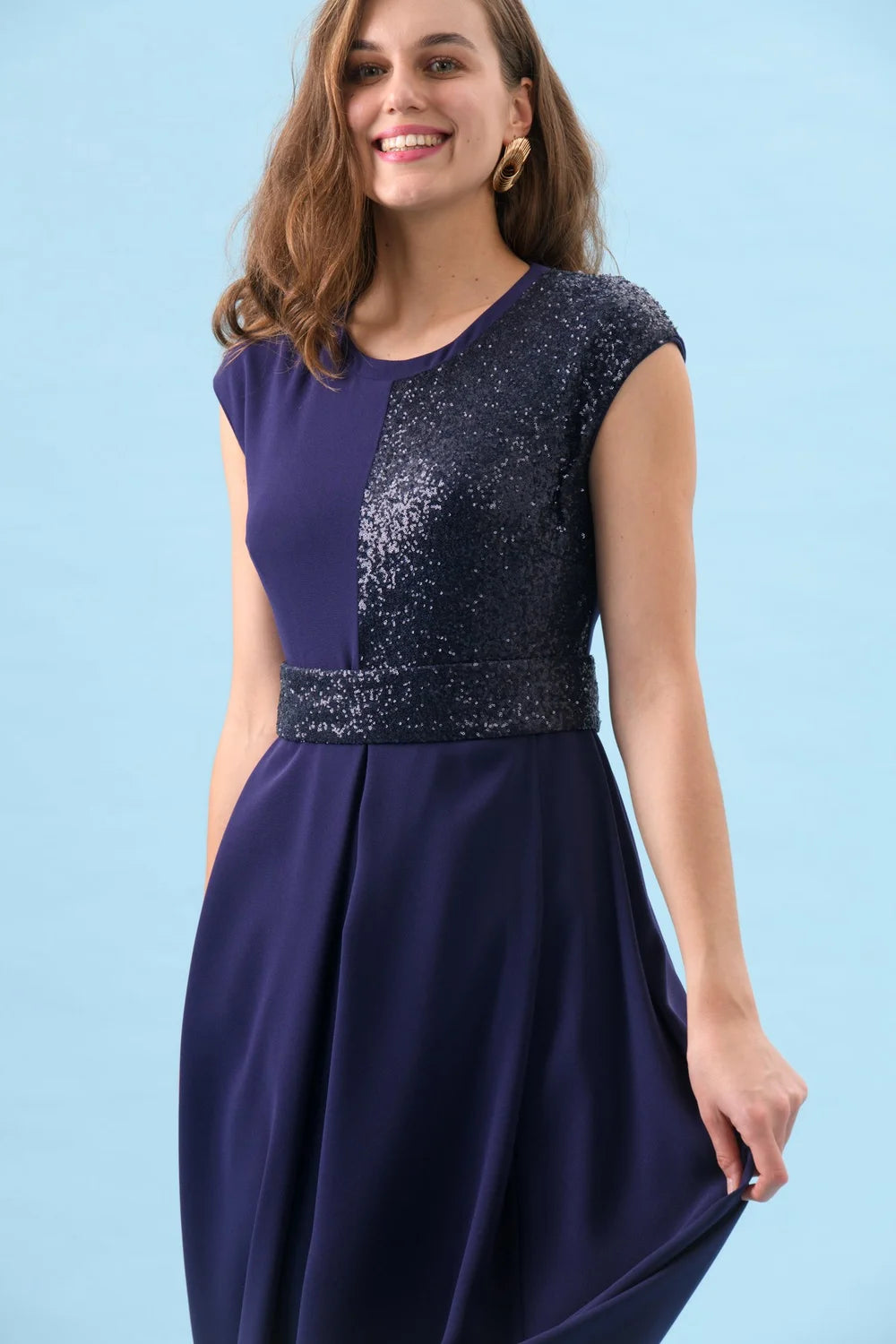 Feya Sequin Dress in Navy