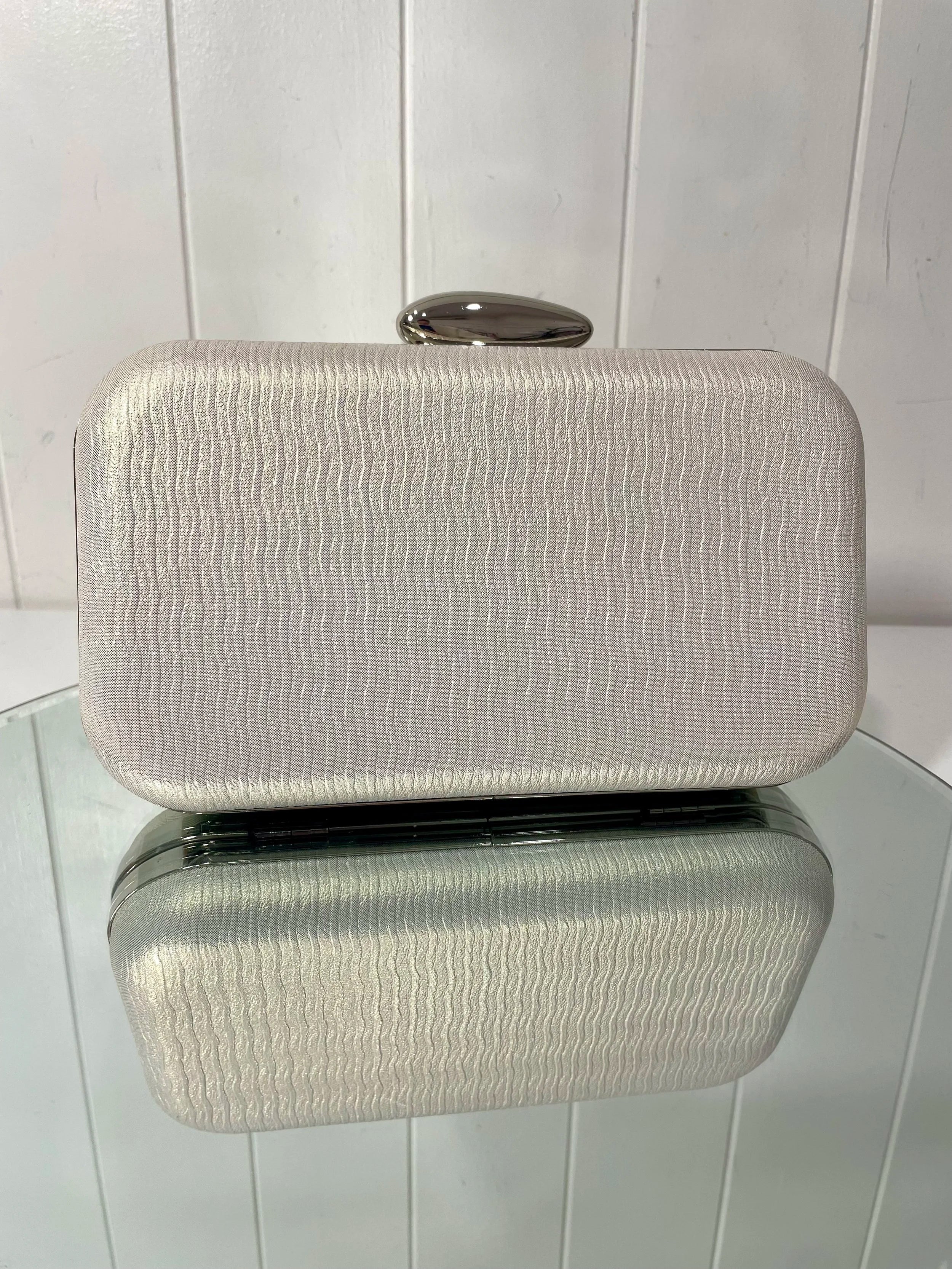 Lola  Cream Clutch