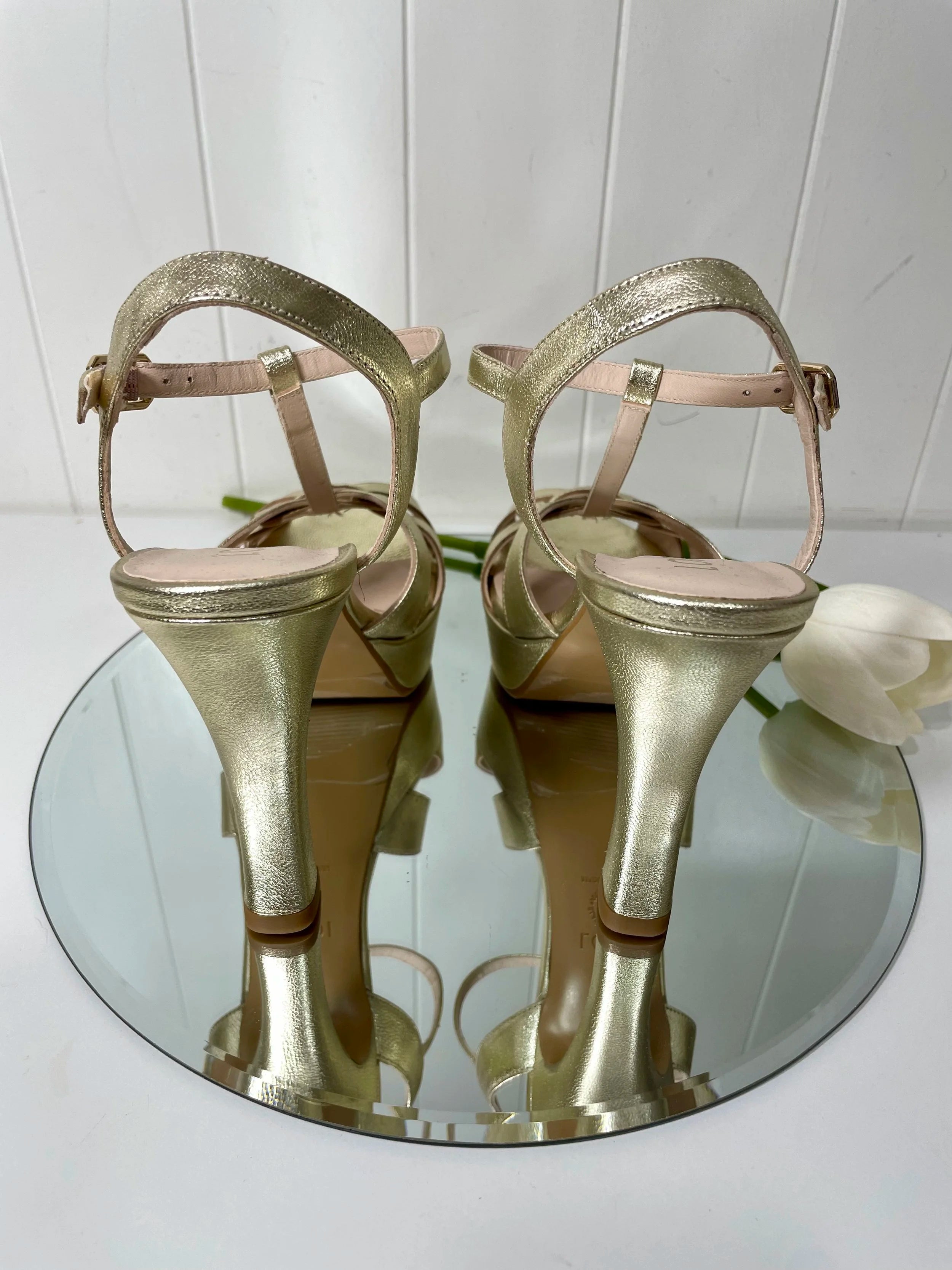 Lodi Gold Taran Platform