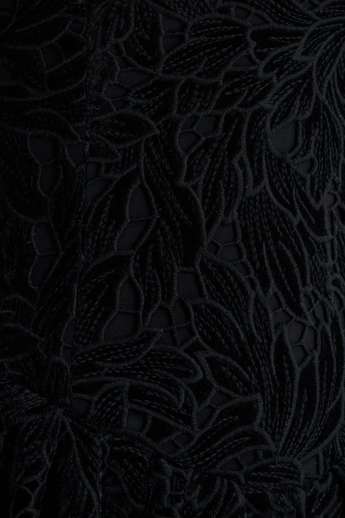Arabella Velvet Guipure Lace Strapless Midi Dress In Black