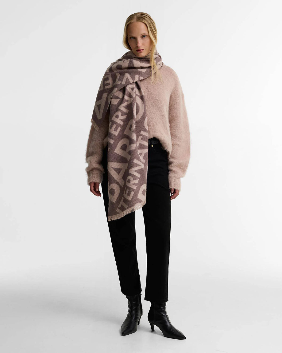 Kenna Truffle Barbour Logo Scarf