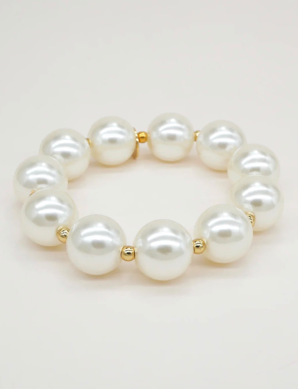 Pearly Large Beaded Bracelet