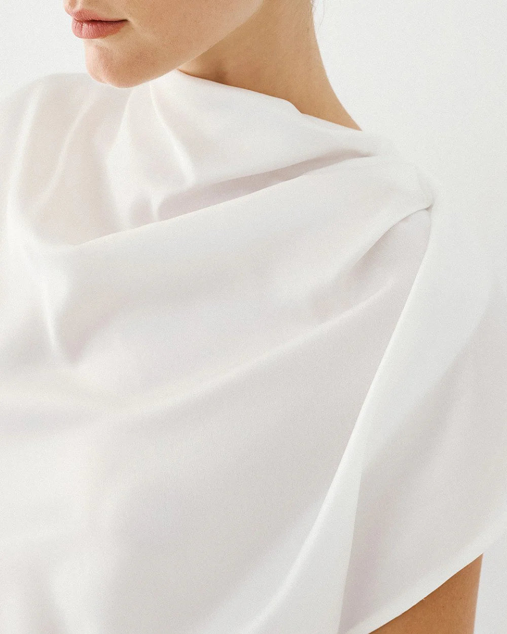 Clio White Top