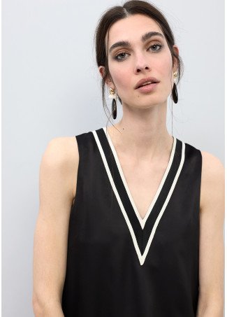 Charlie Black V-Neck Top